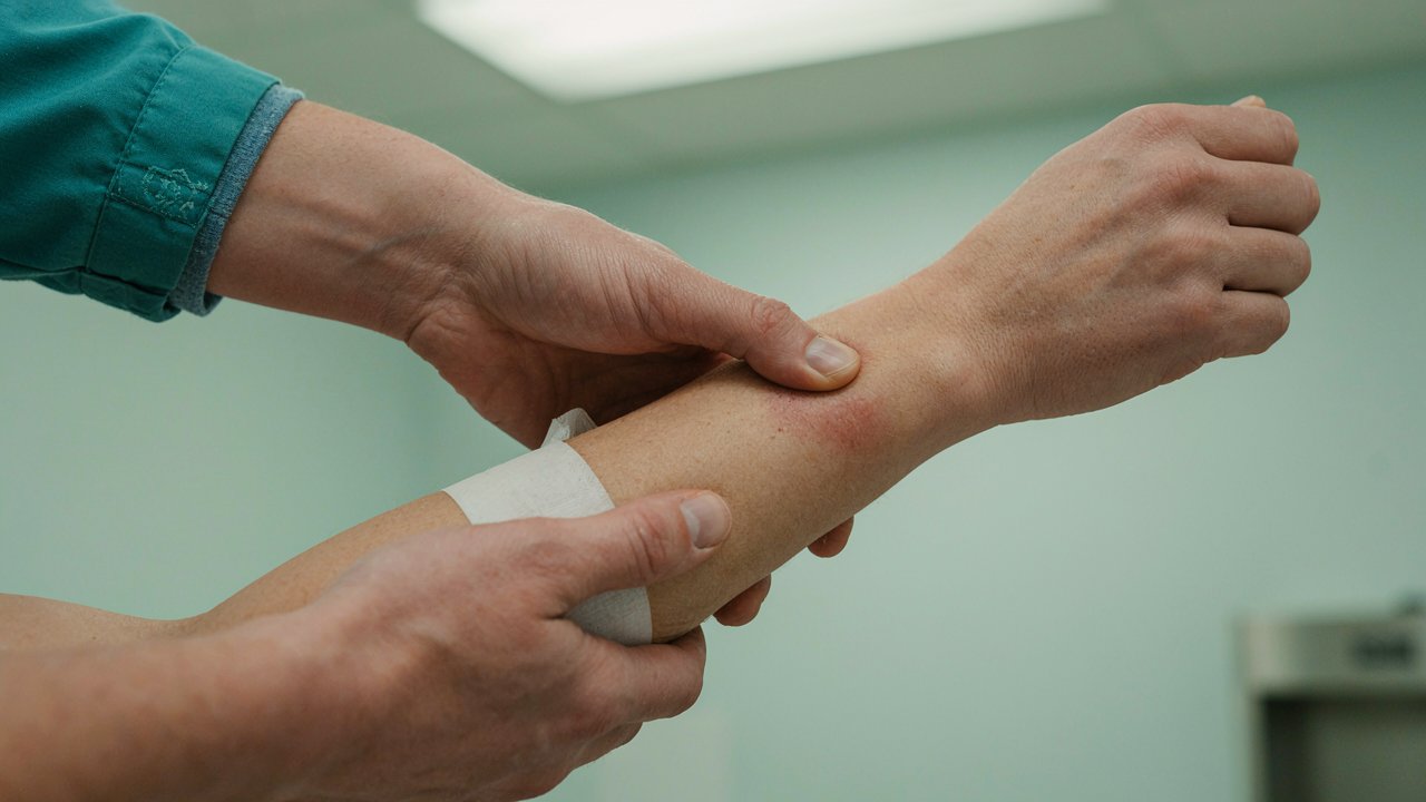 Why Does My Arm Hurt? Causes, Symptoms, and When to See a Specialist