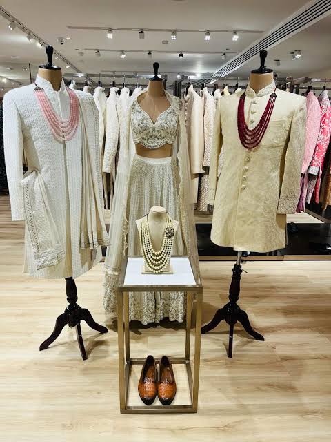 Dress Form & Mannequin Manufacturer and Wholesaler in Delhi