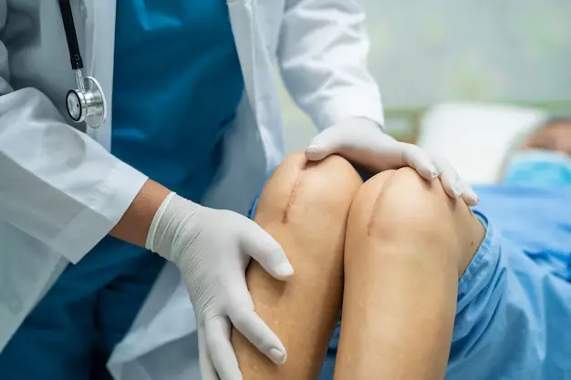 Get Expert Knee Replacement Treatment By Dr. Rajat Jangir